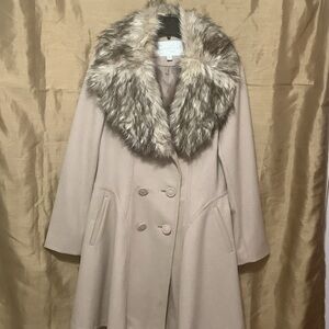 Jessica Simpson Cream Princes Style Coat with Faux Fur Collar